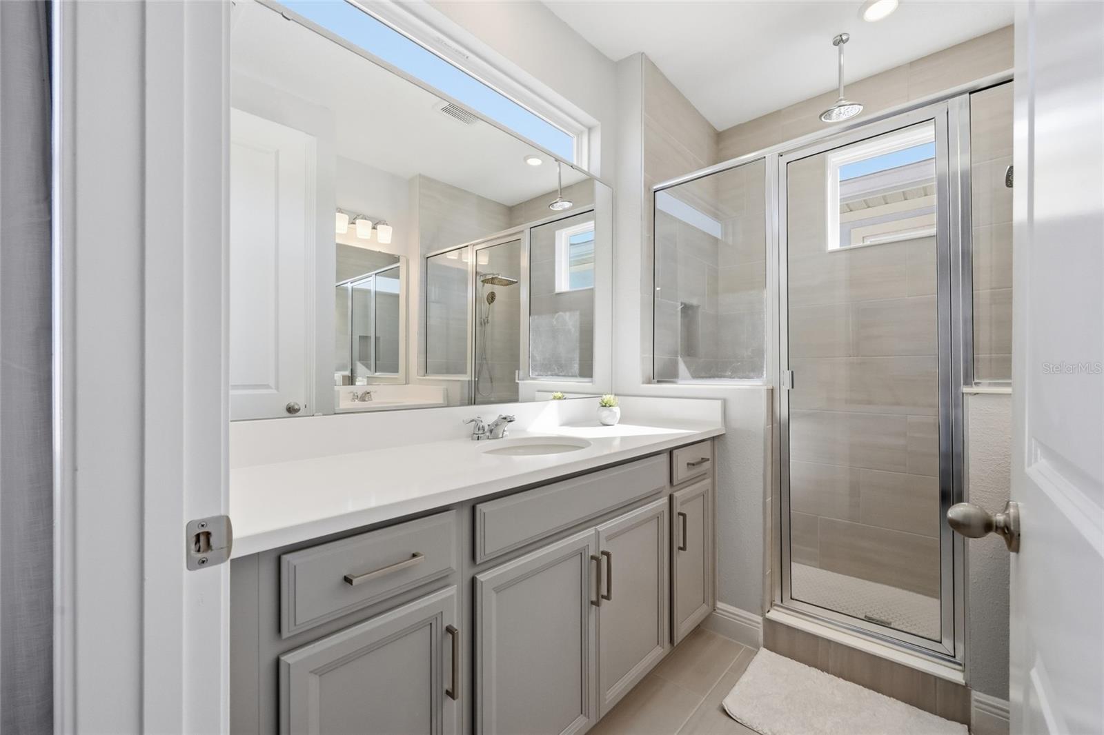 Image 28 of 58 For 10101 Pearson Avenue