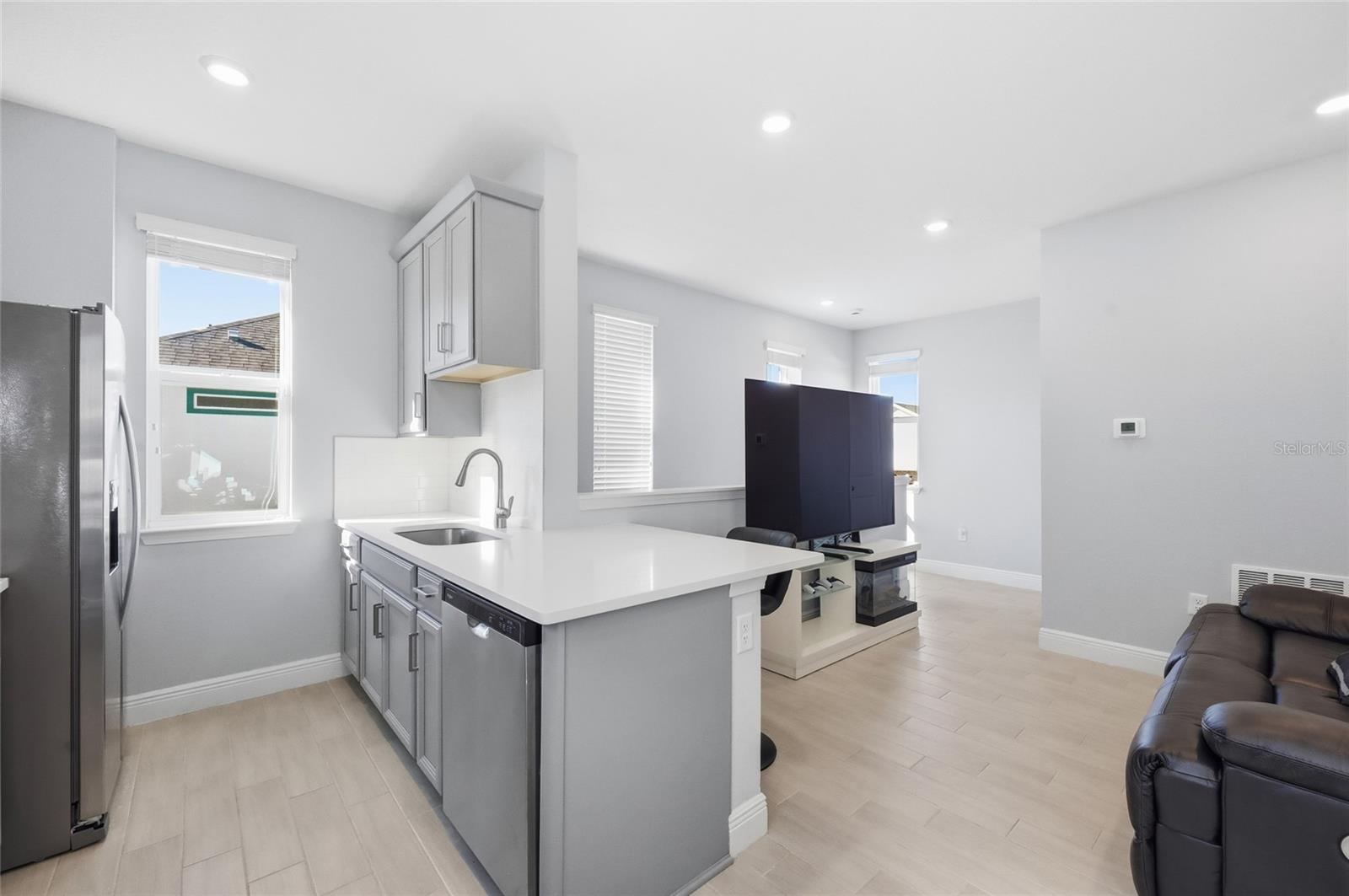 Image 45 of 58 For 10101 Pearson Avenue