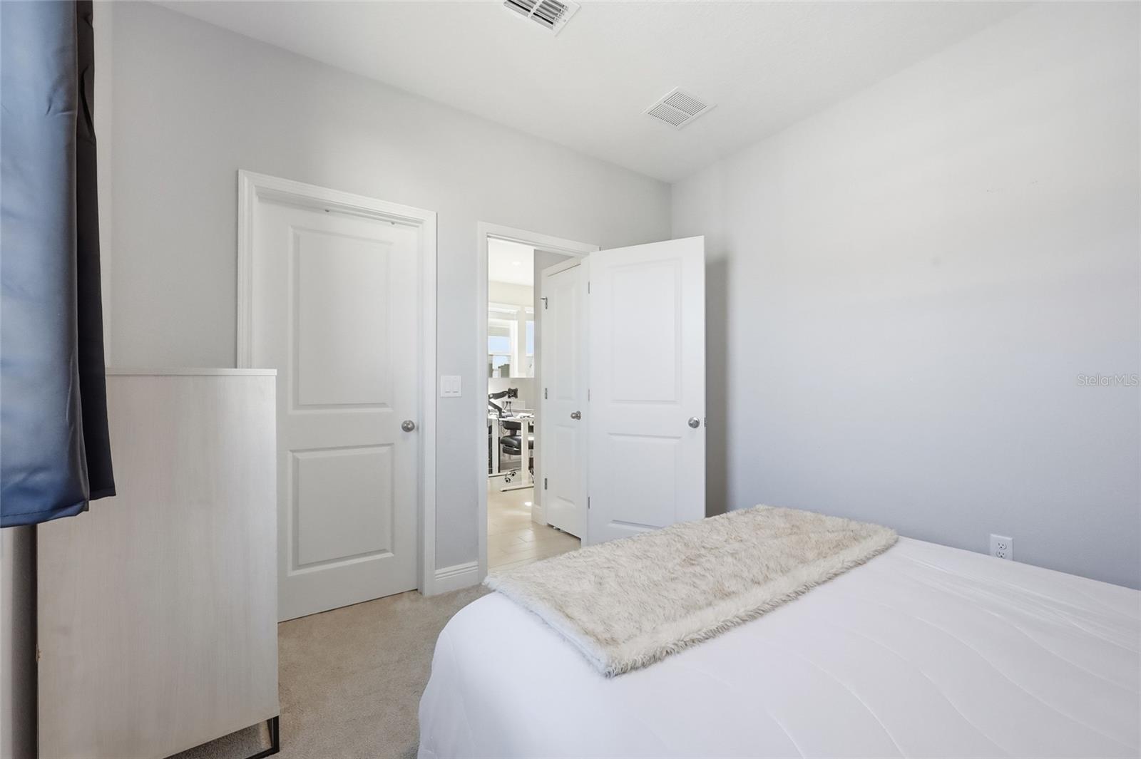 Image 48 of 58 For 10101 Pearson Avenue