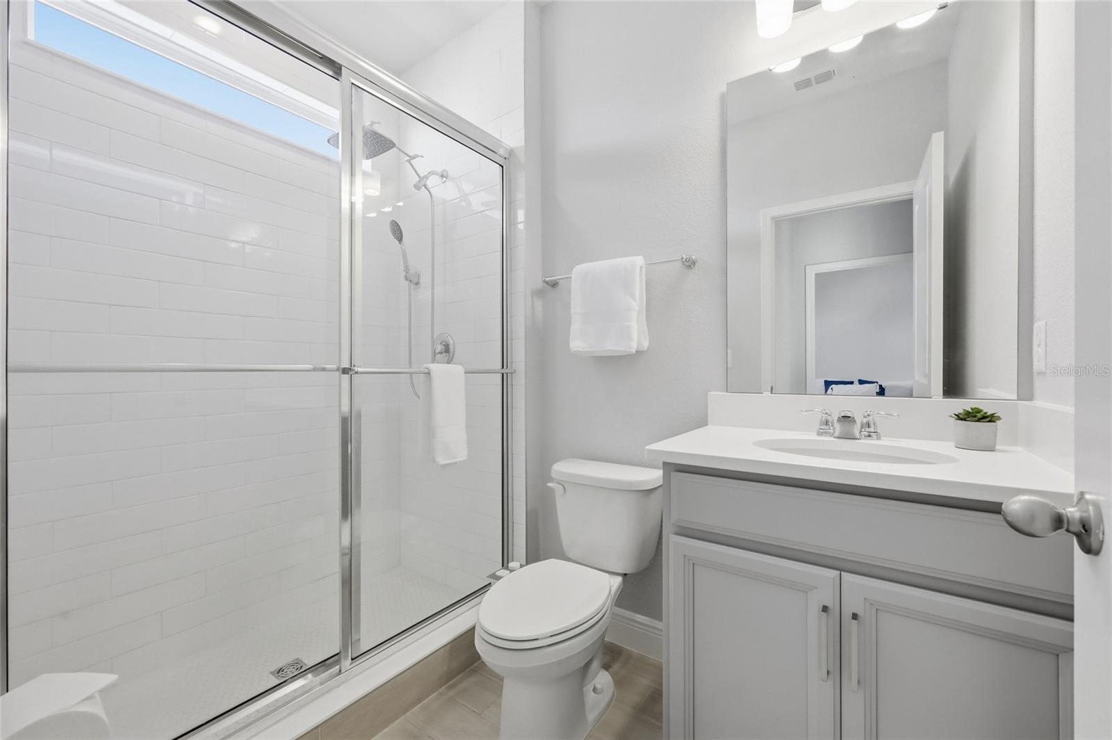 Image 49 of 58 For 10101 Pearson Avenue