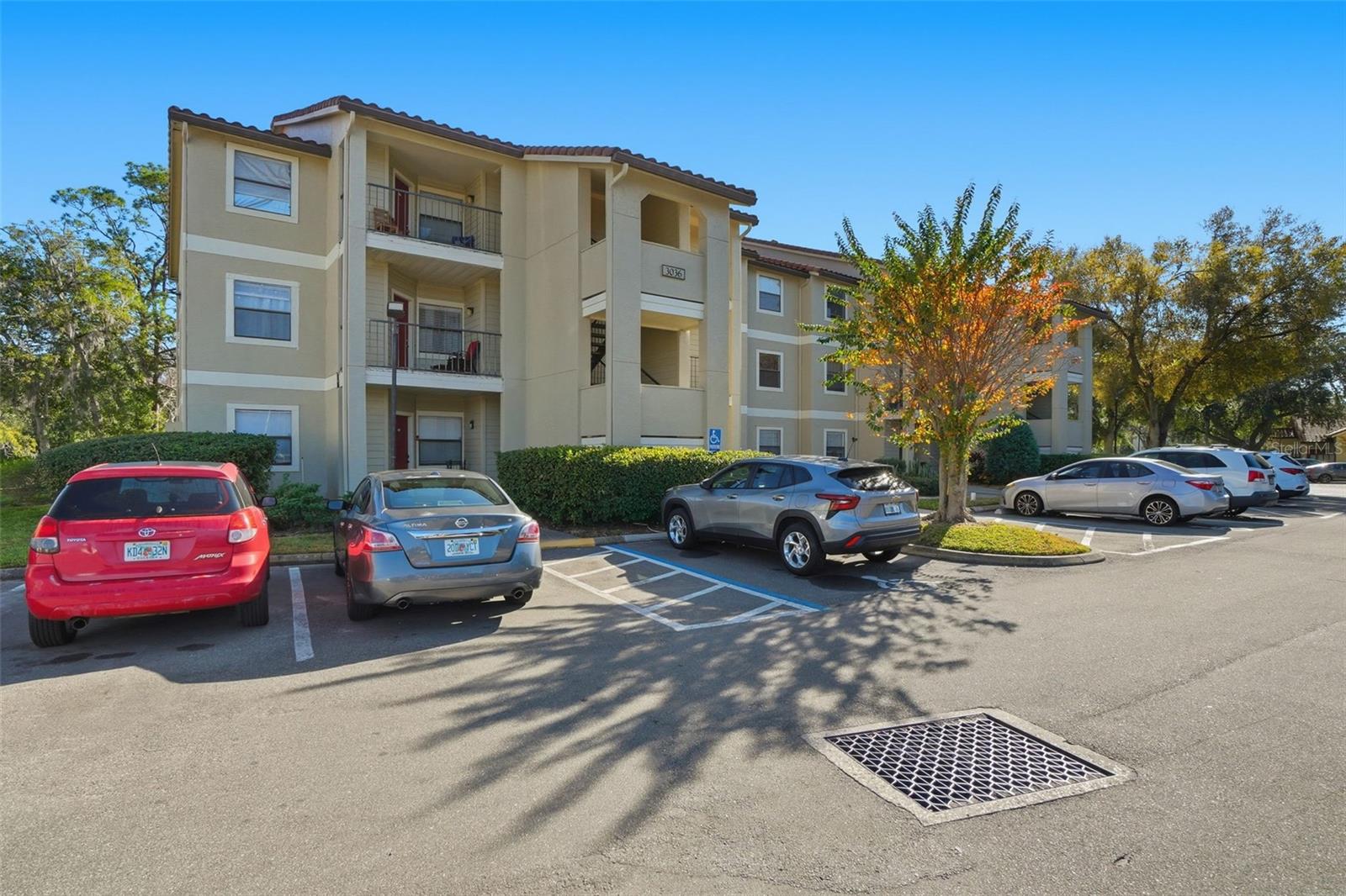 Image 21 of 23 For 3036 Parkway Boulevard 104