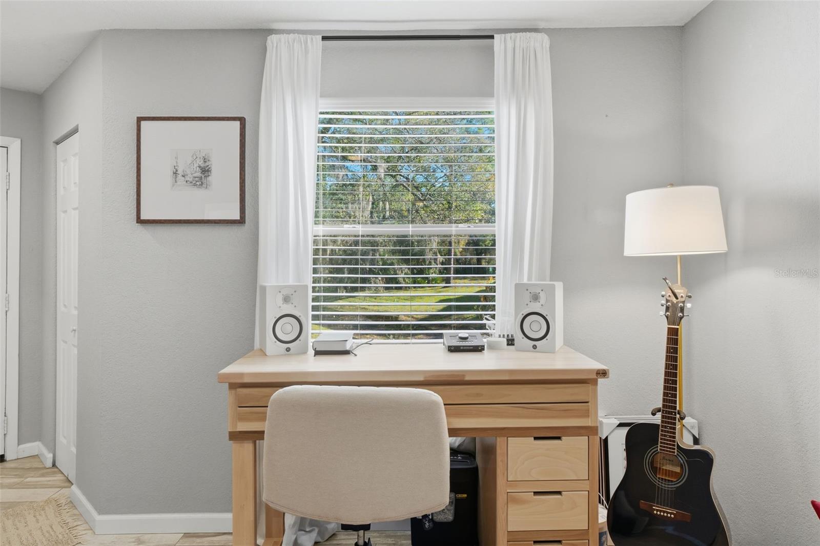 Image 6 of 23 For 3036 Parkway Boulevard 104