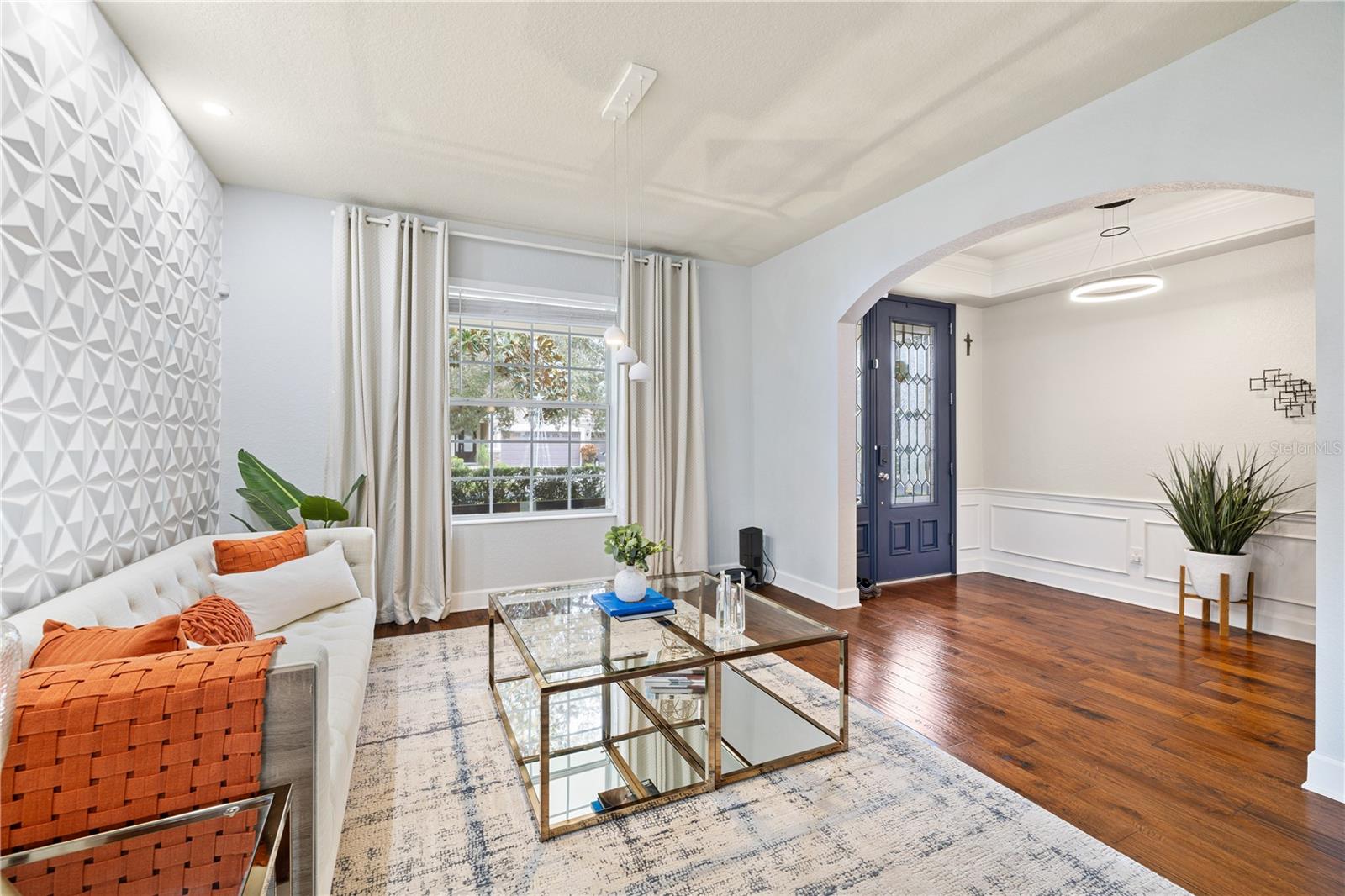 Image 11 of 70 For 475 Douglas Edward Drive