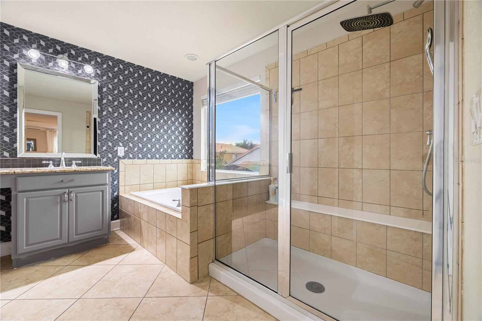 Image 28 of 70 For 475 Douglas Edward Drive