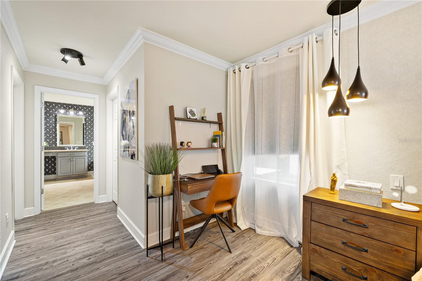 Image 32 of 70 For 475 Douglas Edward Drive