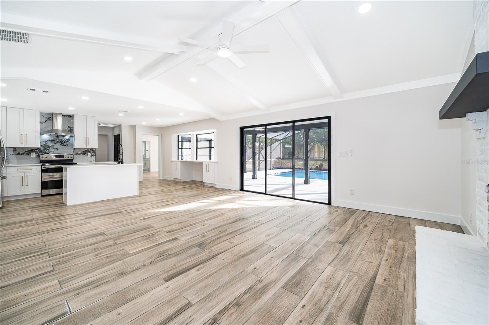 Image 16 of 34 For 1498 Grace Lake Circle