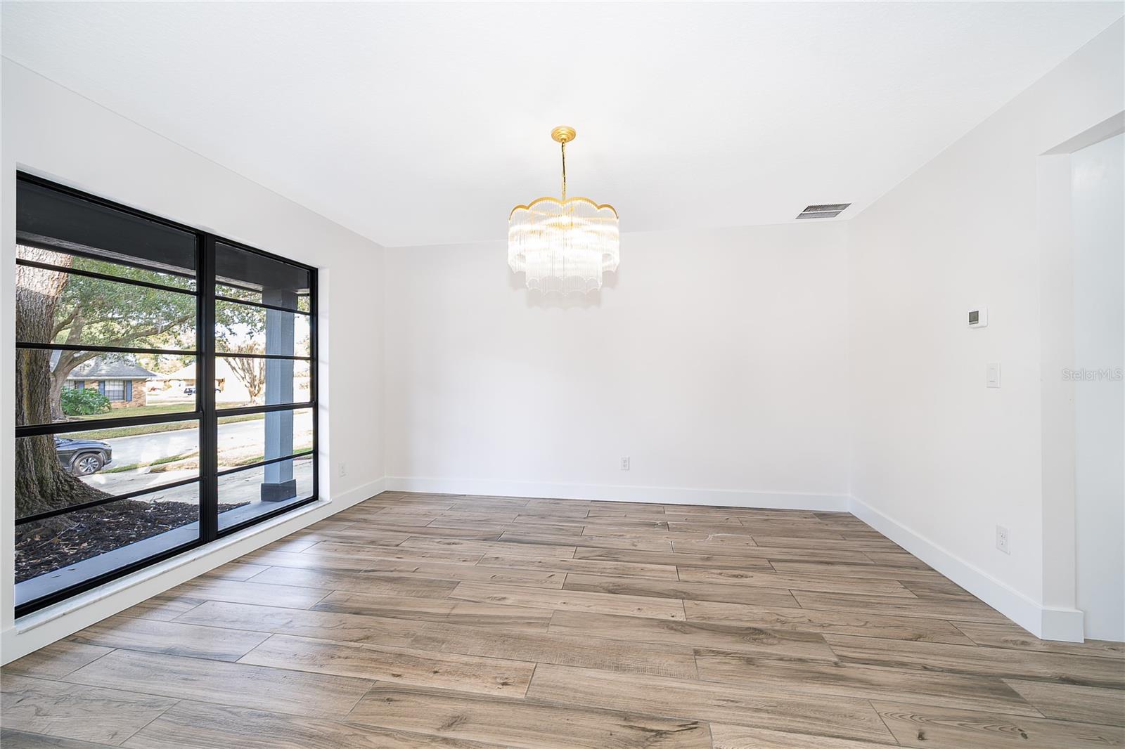 Image 18 of 34 For 1498 Grace Lake Circle