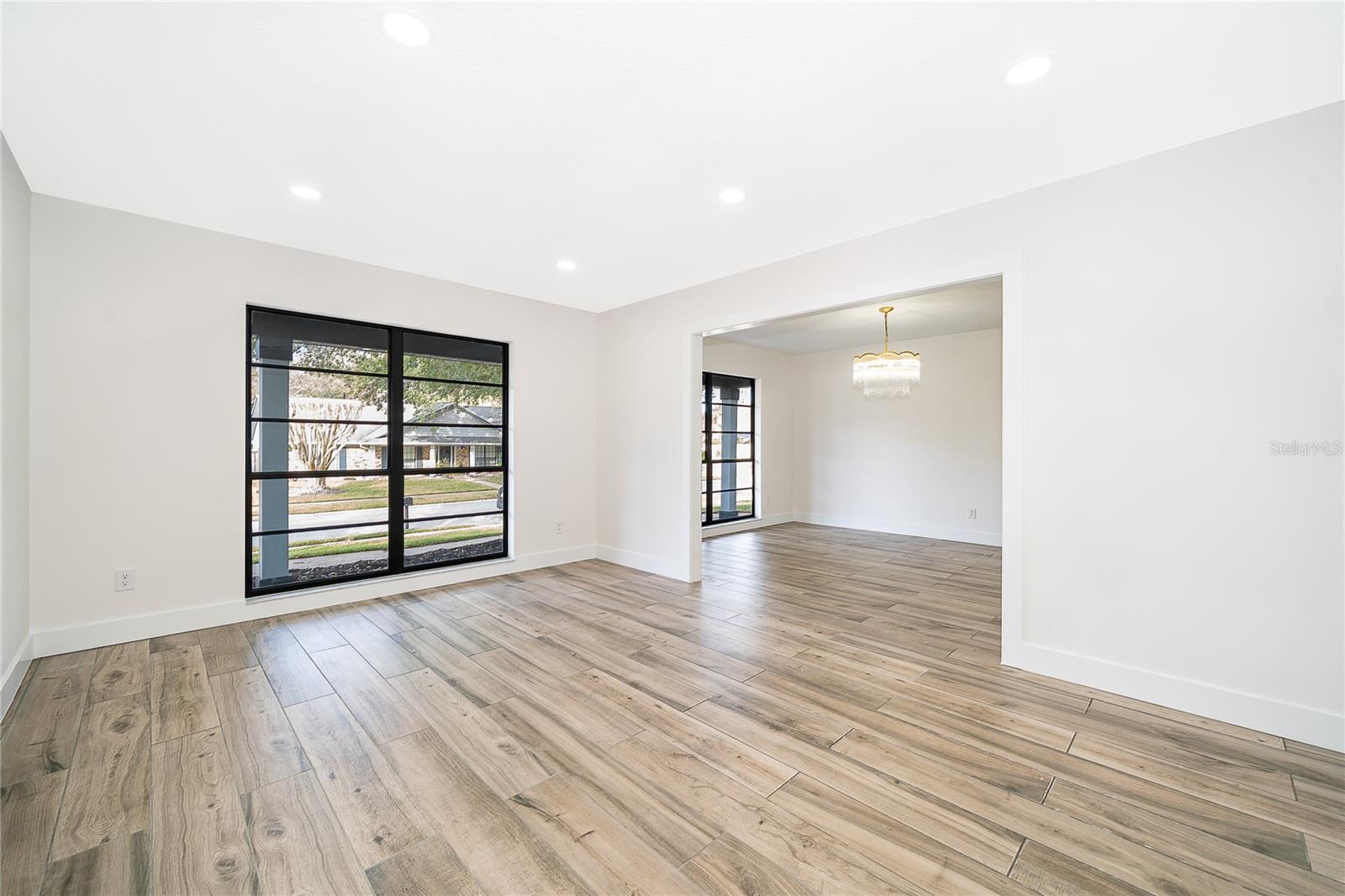 Image 22 of 34 For 1498 Grace Lake Circle