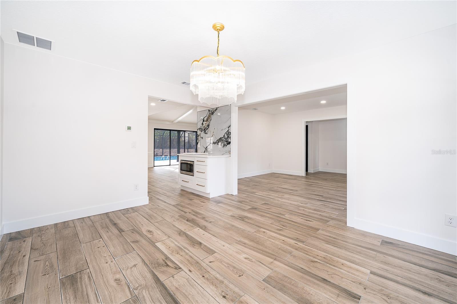 Image 23 of 34 For 1498 Grace Lake Circle