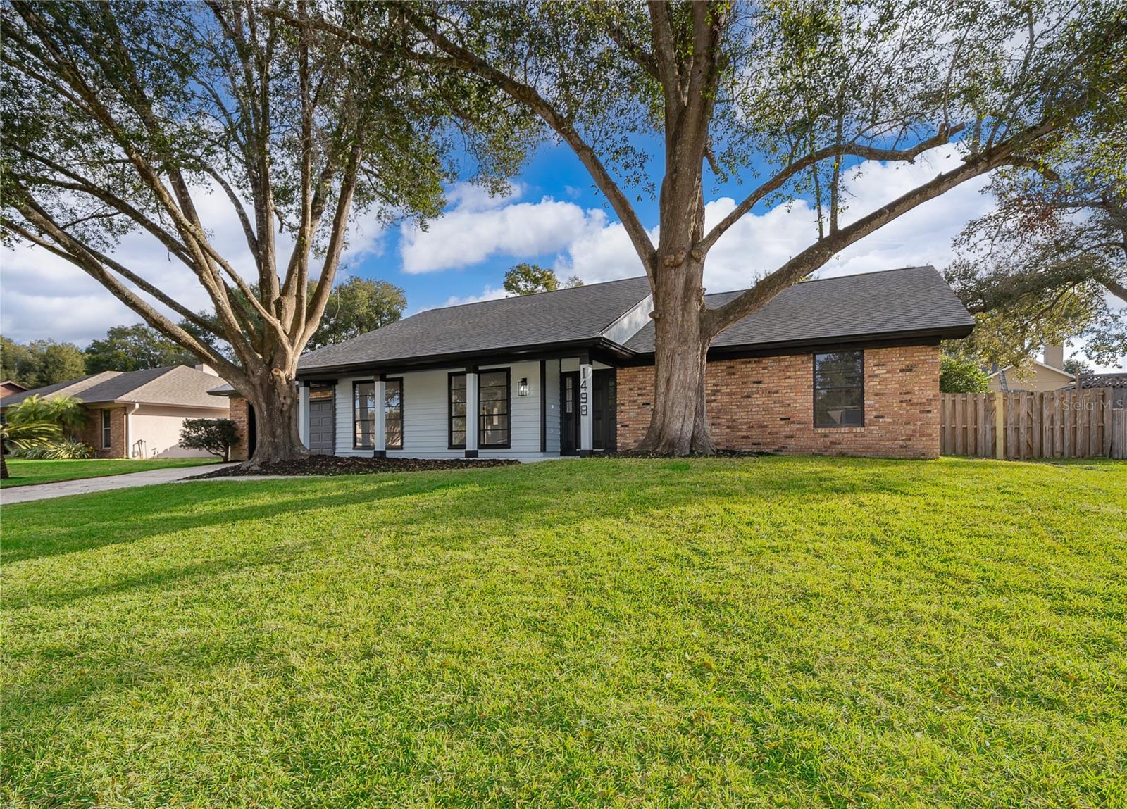 Image 3 of 34 For 1498 Grace Lake Circle