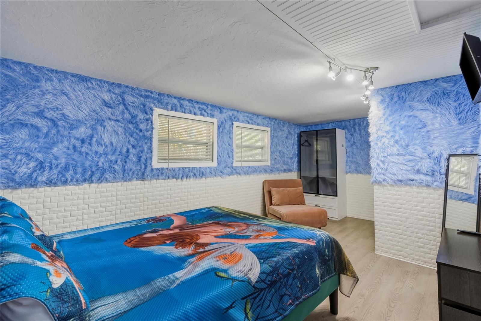 Image 10 of 43 For 6550 Sabal Drive