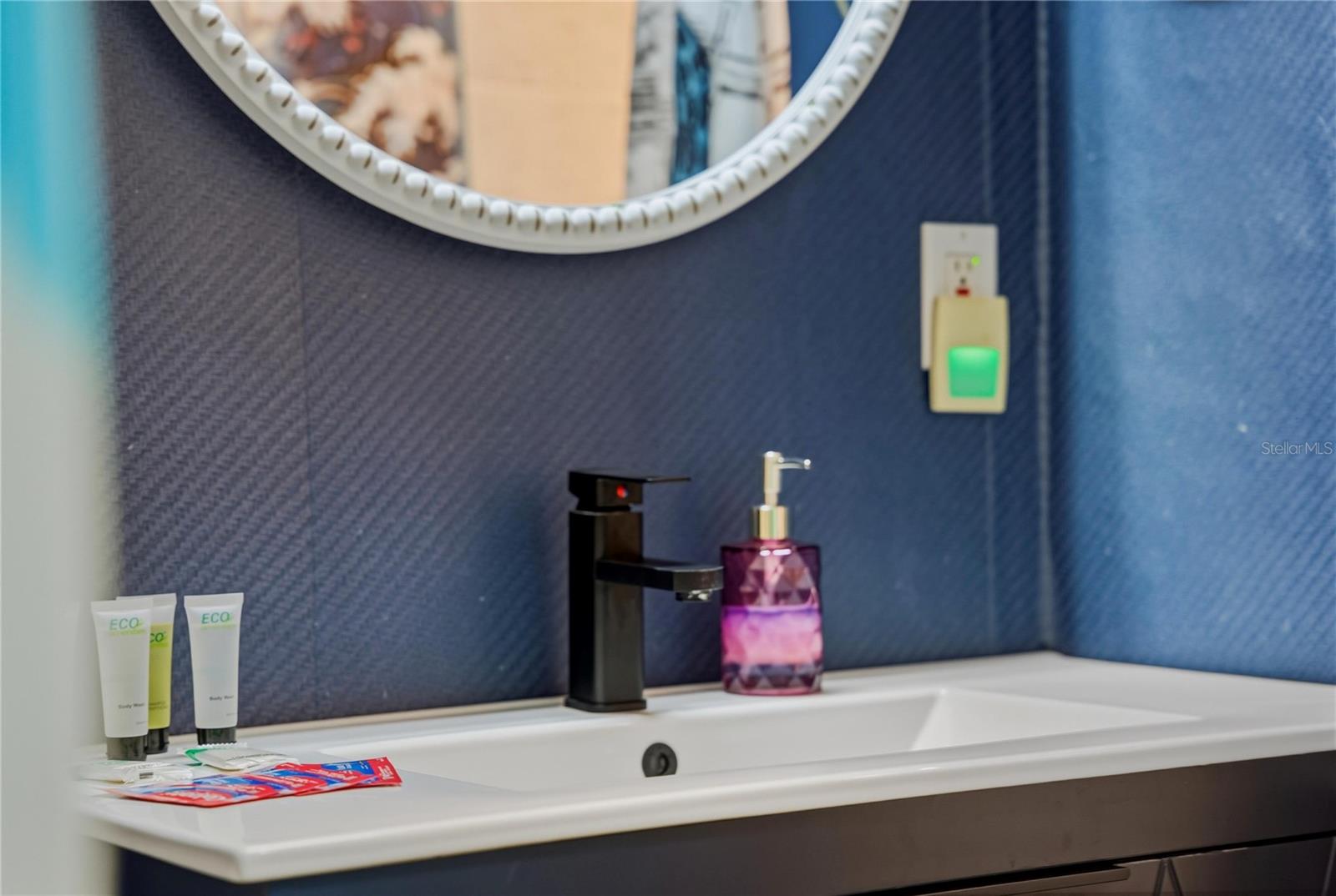 Image 28 of 43 For 6550 Sabal Drive