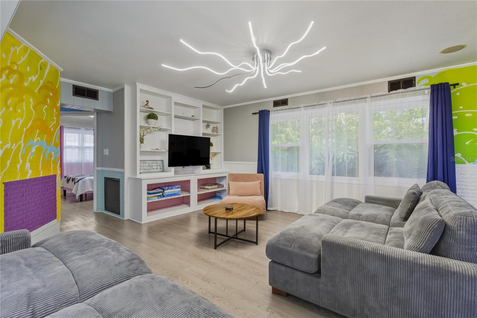 Image 35 of 43 For 6550 Sabal Drive