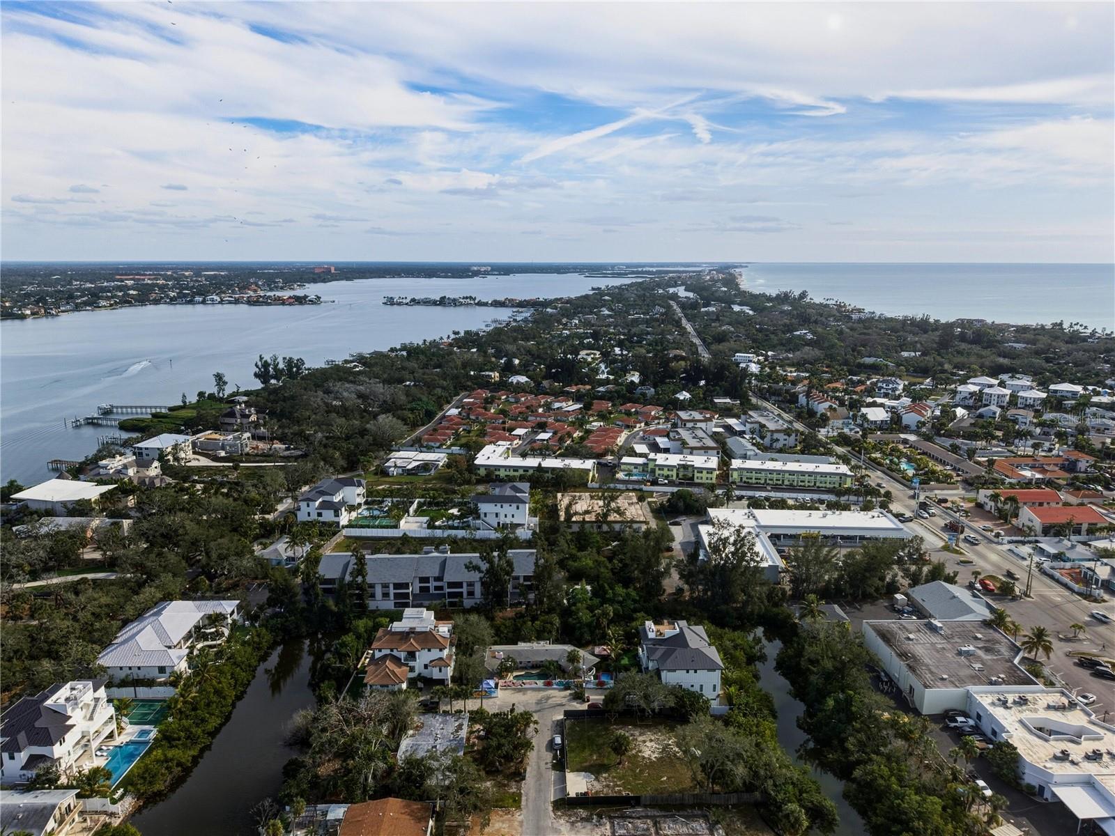 Image 37 of 43 For 6550 Sabal Drive