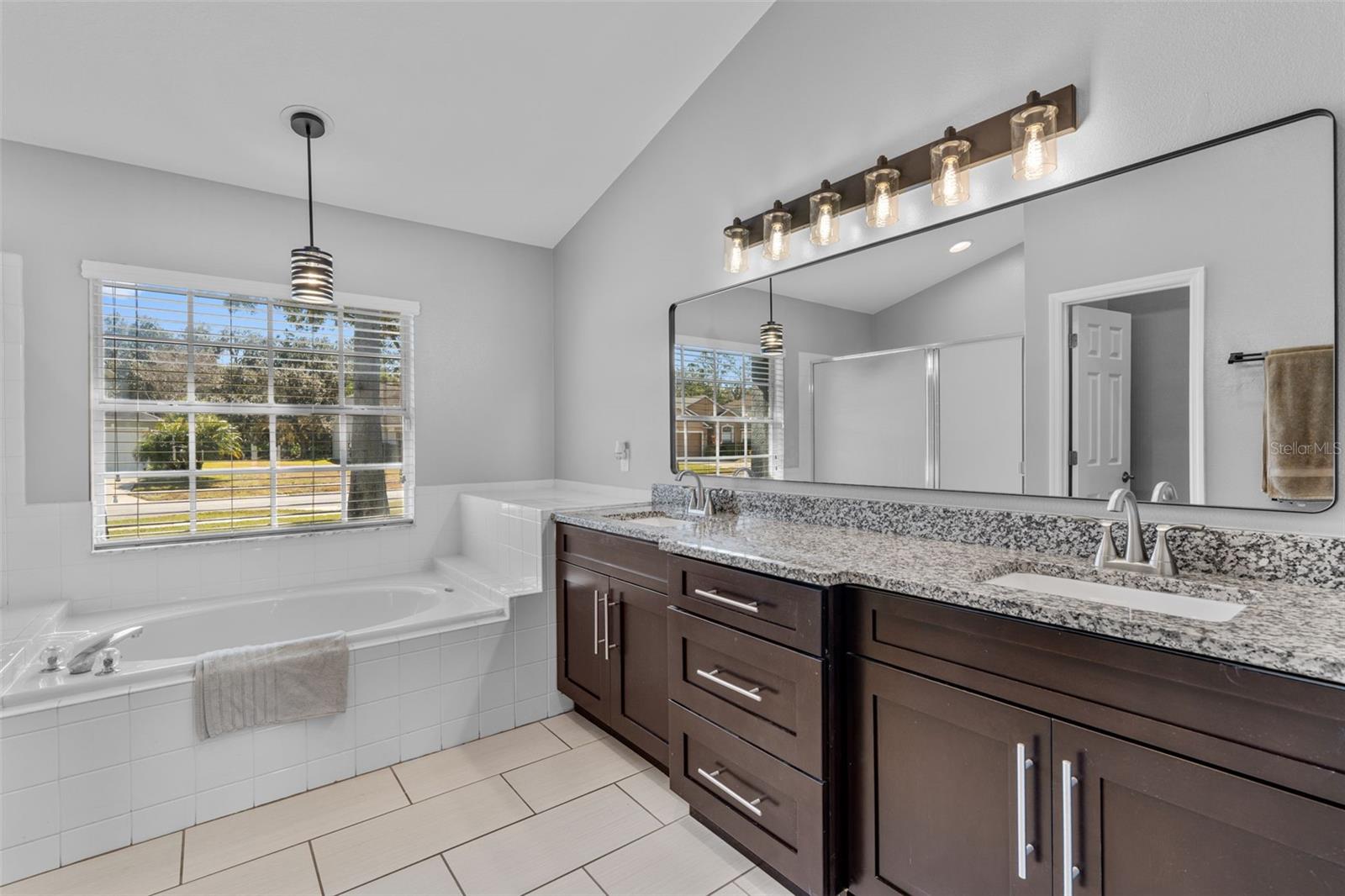 Image 23 of 42 For 5714 Autumn Chase Circle