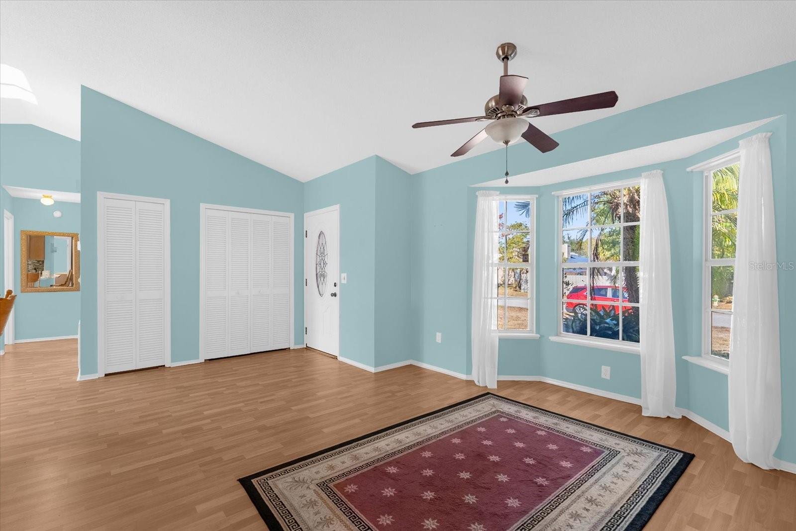 Image 5 of 28 For 3618 Van Dale Street