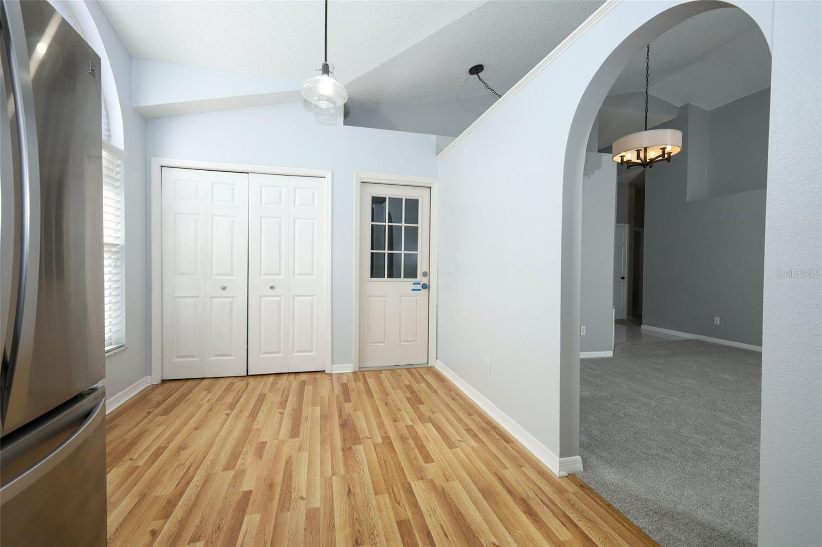 Image 16 of 63 For 973 Lake Claire Circle