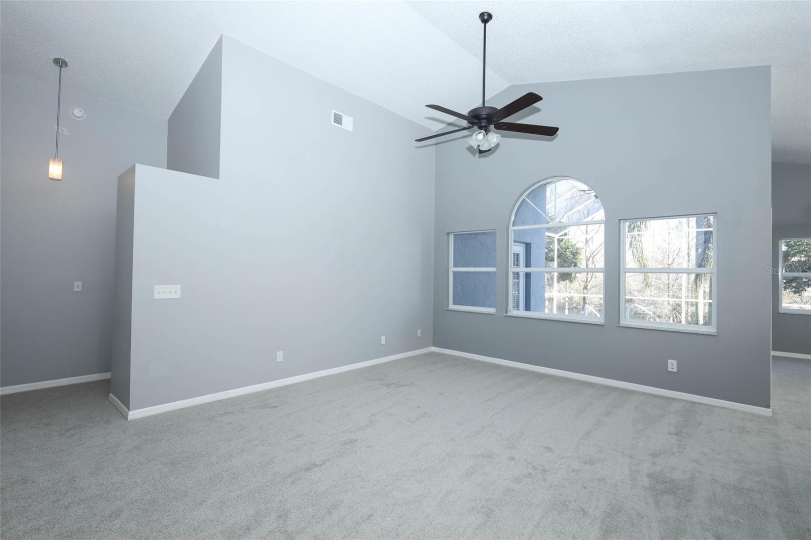 Image 20 of 63 For 973 Lake Claire Circle