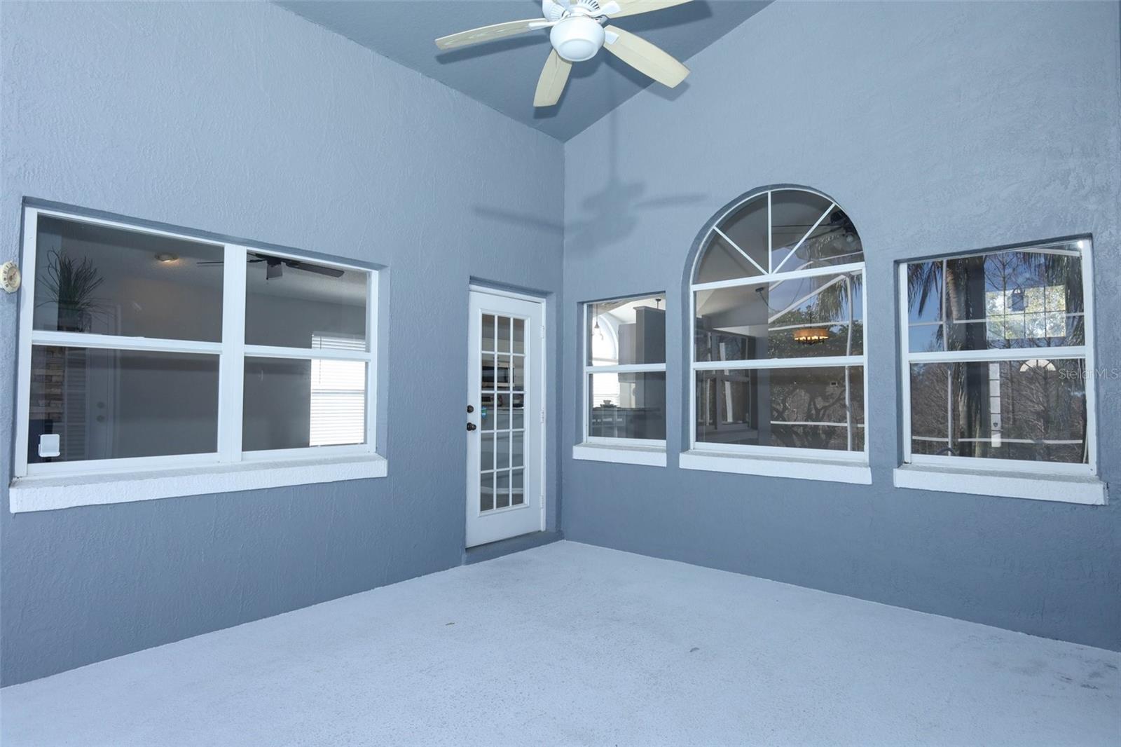 Image 35 of 63 For 973 Lake Claire Circle