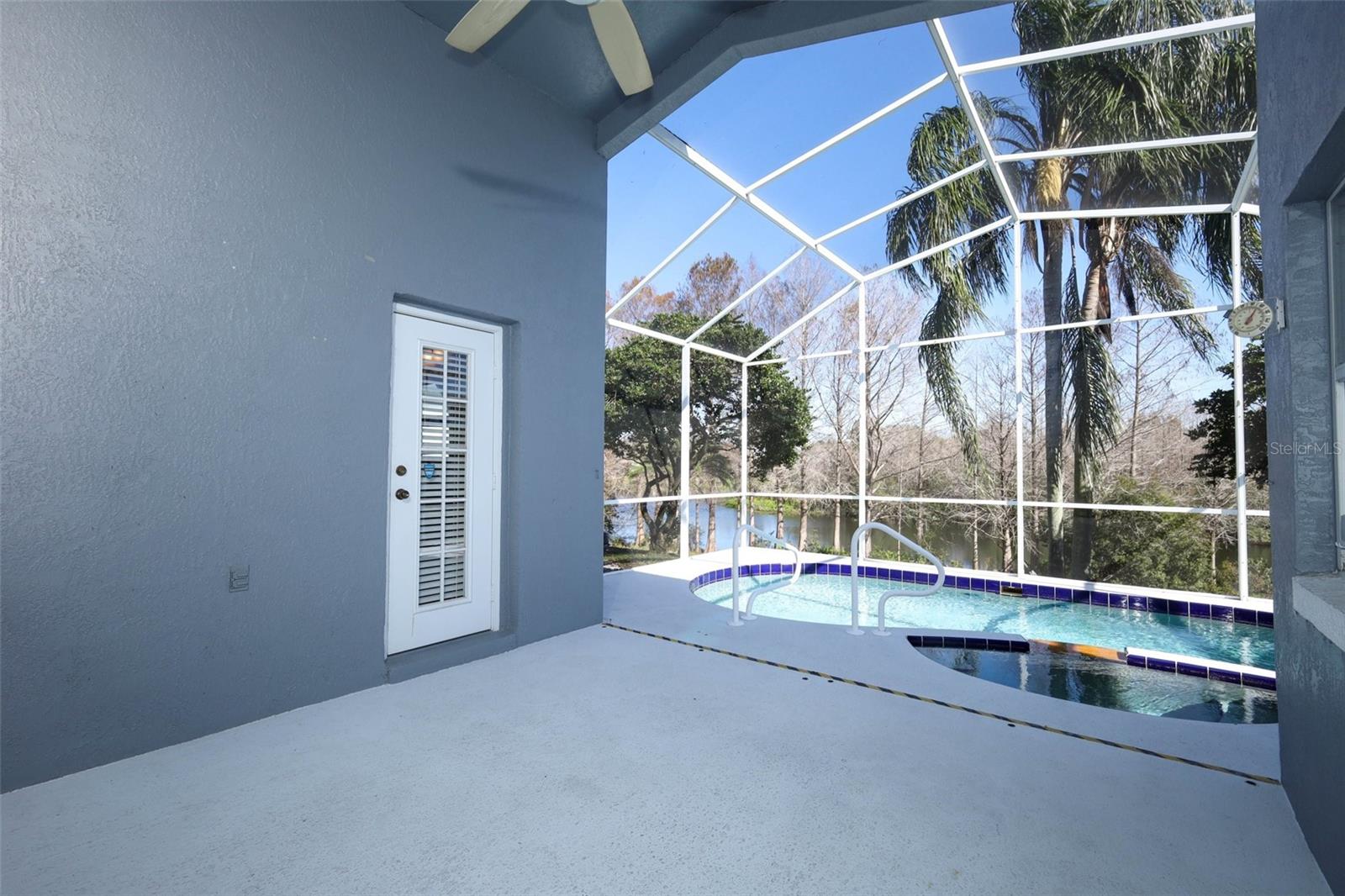 Image 37 of 63 For 973 Lake Claire Circle