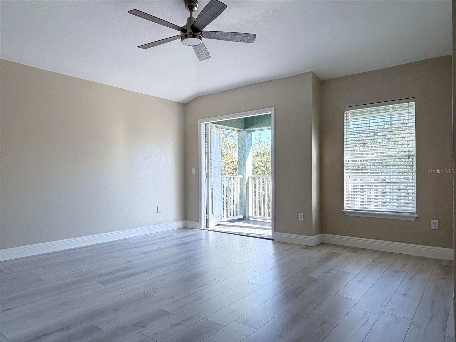 Image 14 of 27 For 10232 Lake District Lane S