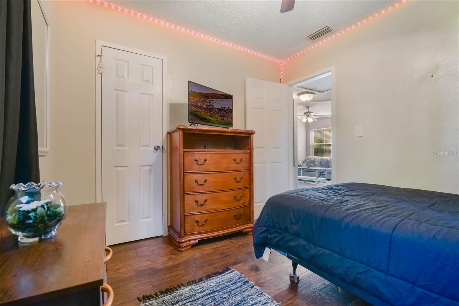 Image 16 of 21 For 1226 Dewey Avenue