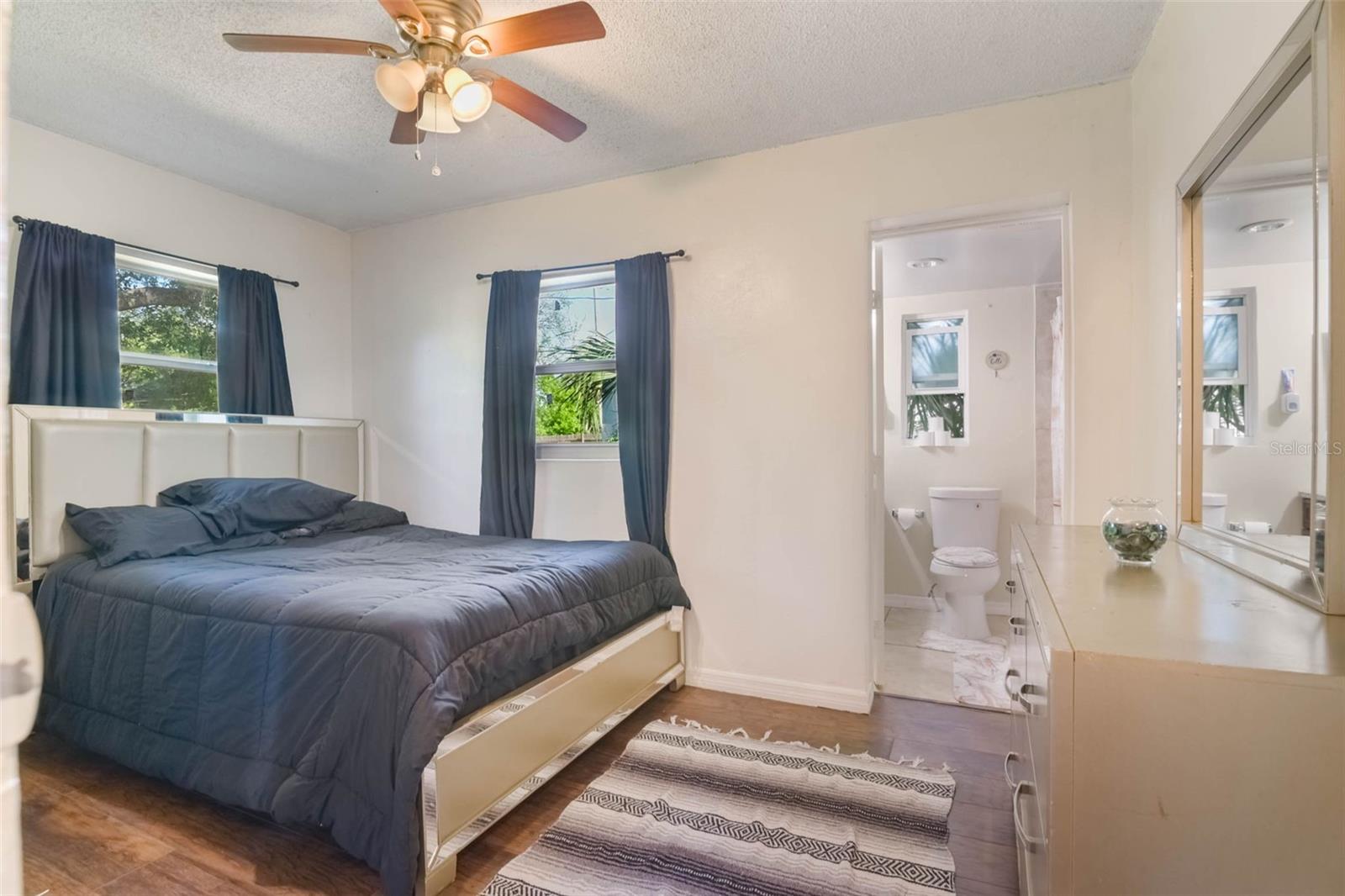 Image 17 of 21 For 1226 Dewey Avenue