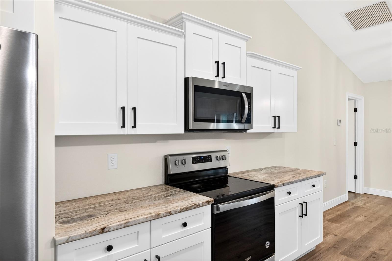 Image 16 of 28 For 10470 139th Court