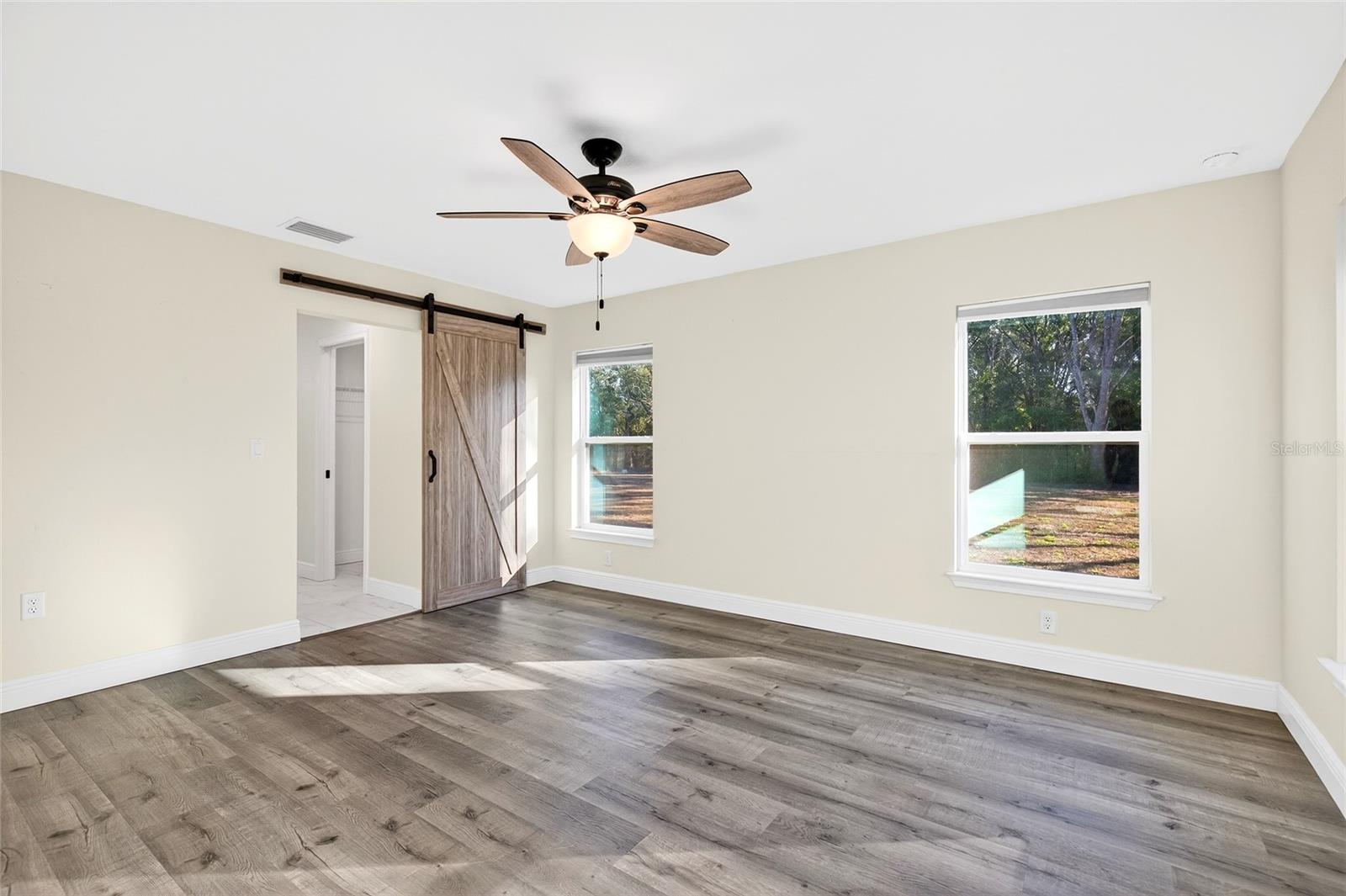 Image 20 of 28 For 10470 139th Court