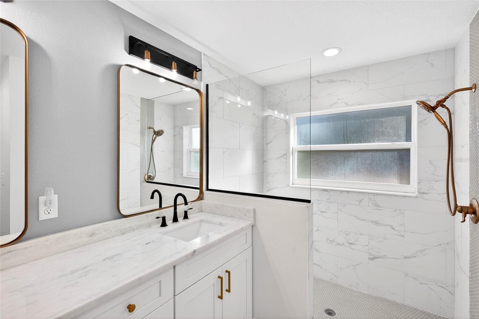 Image 24 of 28 For 10470 139th Court