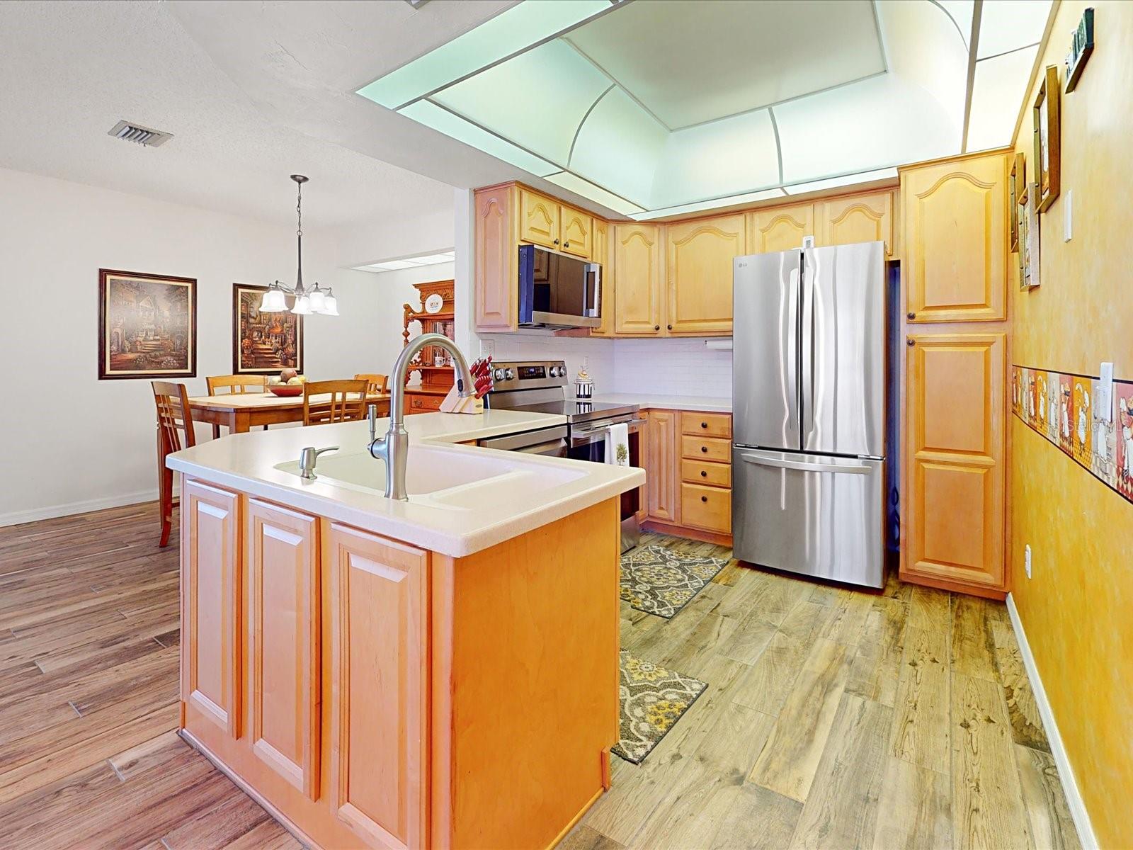 Image 7 of 38 For 118 Coventry Lane