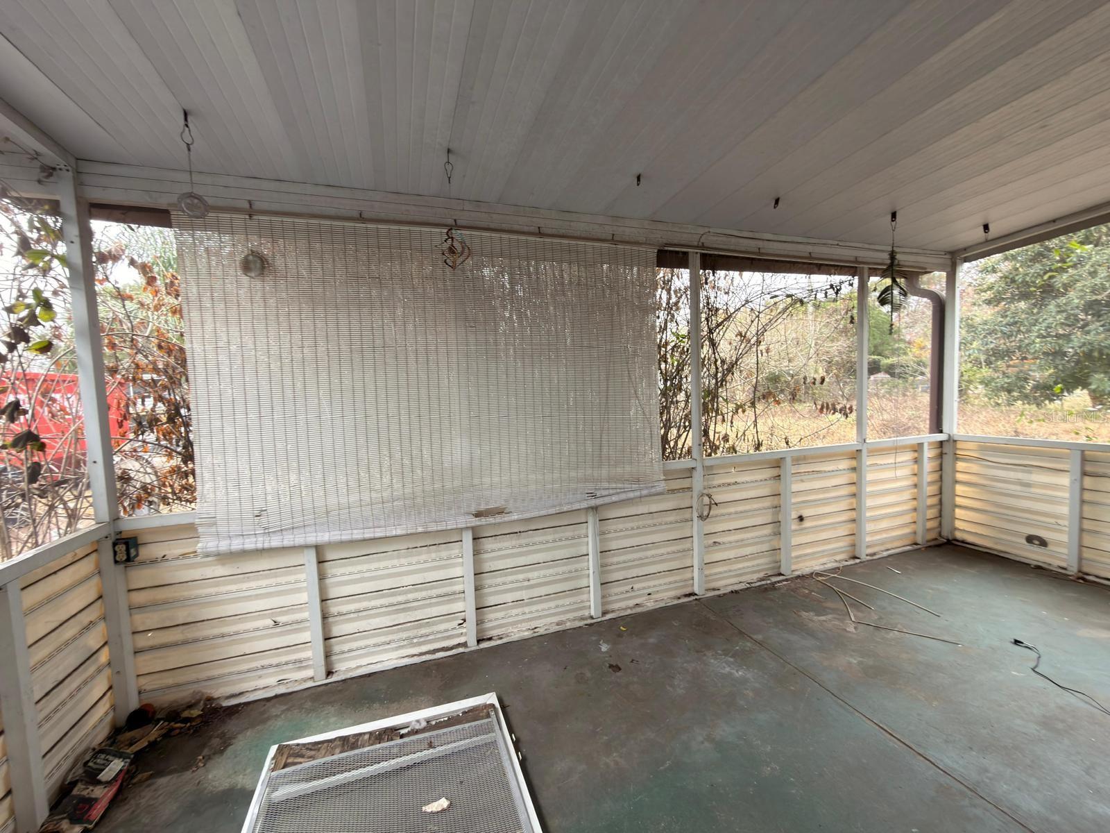 Image 6 of 11 For 9519 Clyde Street