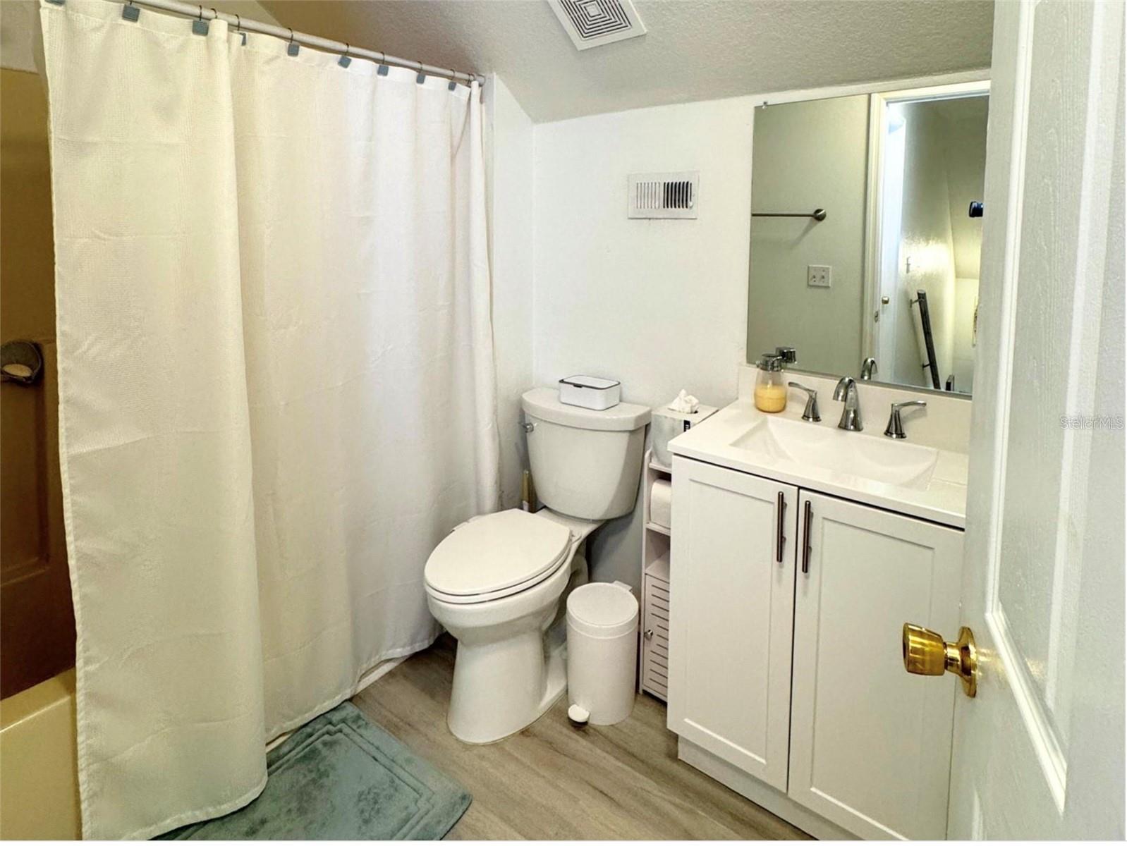 Image 14 of 19 For 3607 Minute Maid Ramp Rd 1