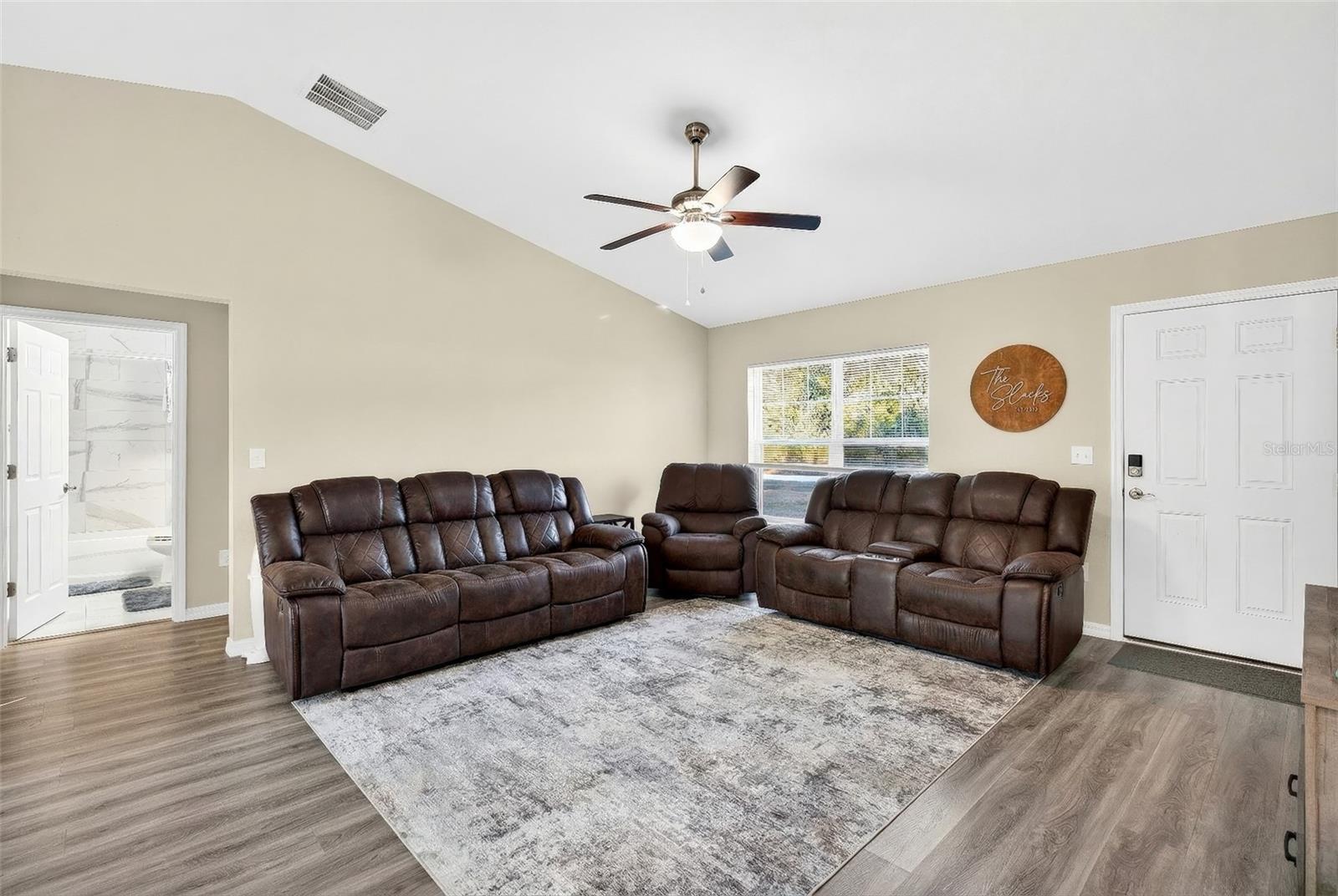 Image 3 of 21 For 10142 137th Court