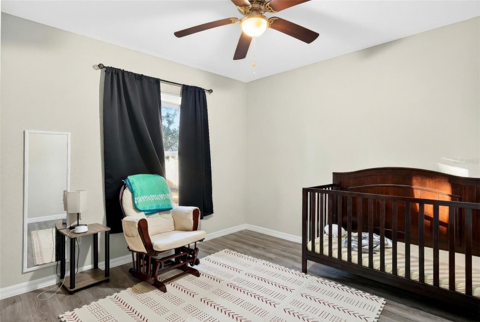 Image 4 of 21 For 10142 137th Court