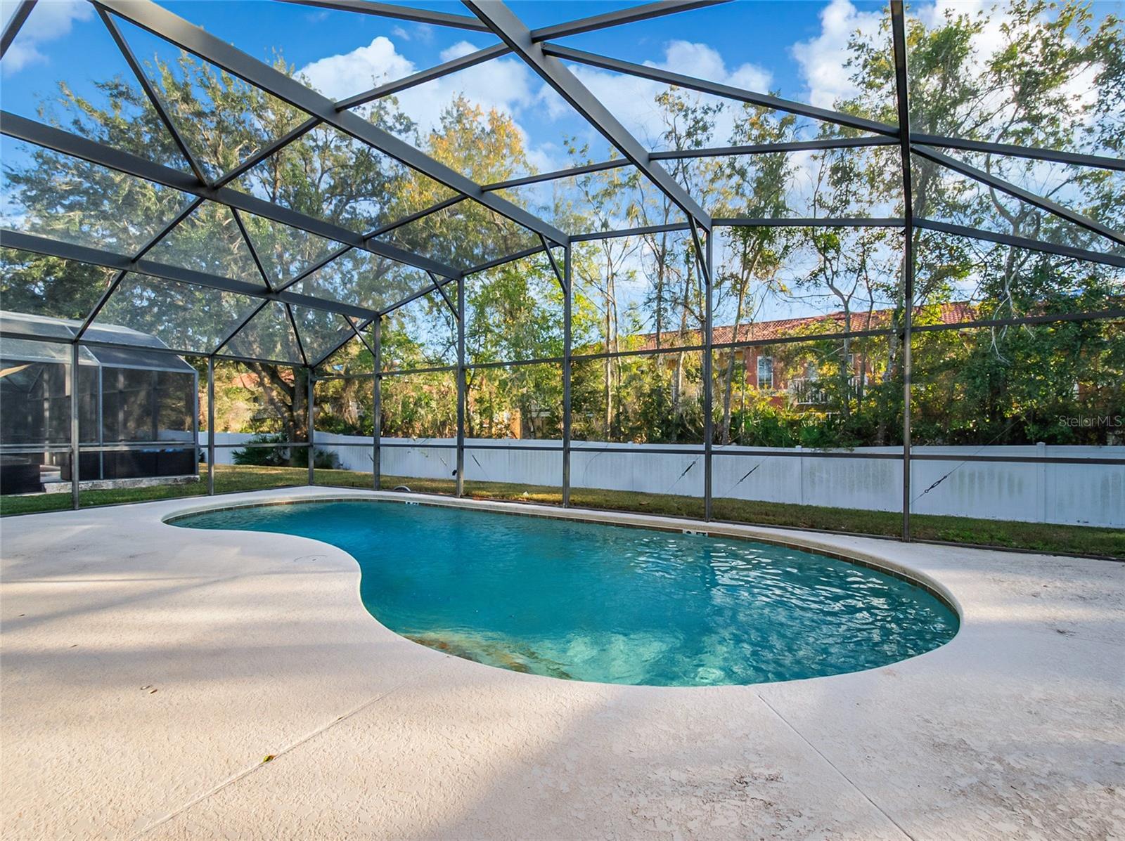 Image 21 of 30 For 1105 Seasons Boulevard