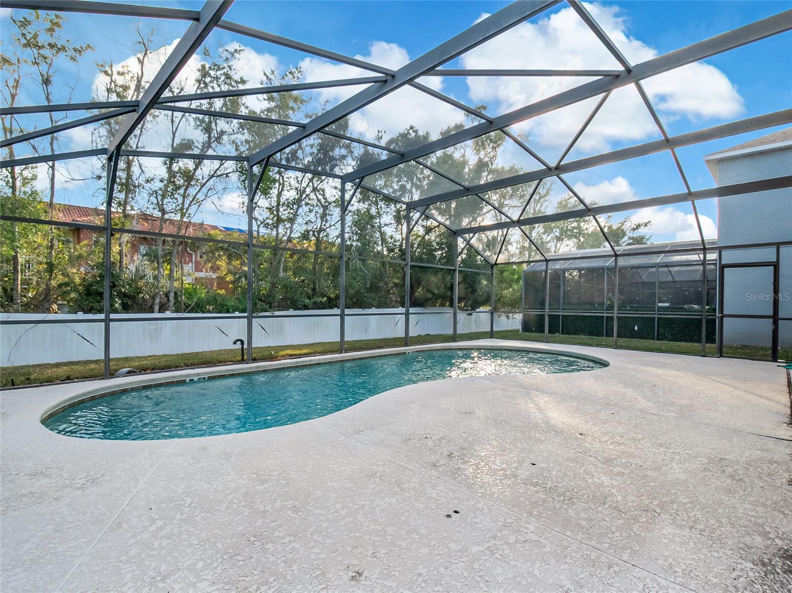 Image 22 of 30 For 1105 Seasons Boulevard