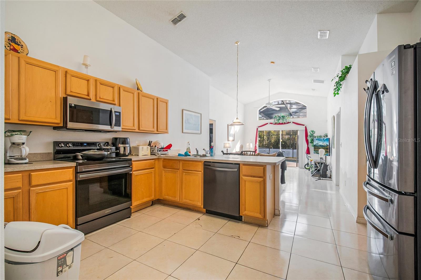 Image 6 of 30 For 1105 Seasons Boulevard