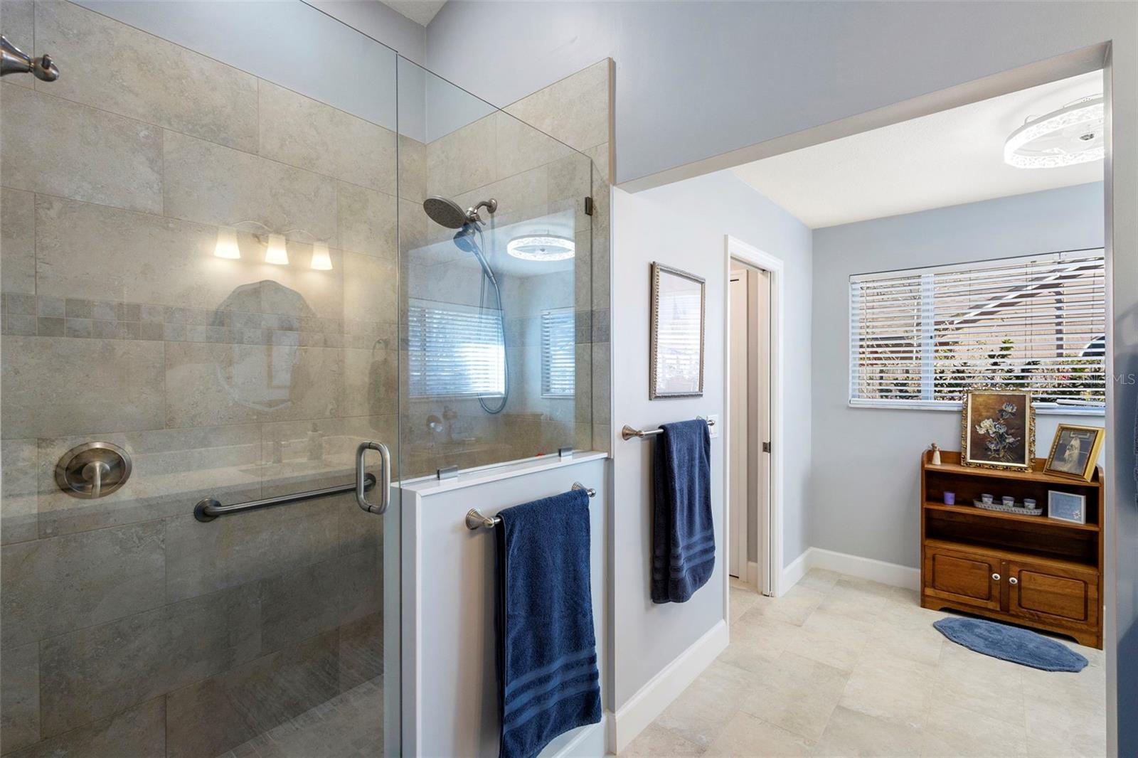 Image 20 of 54 For 445 Terrace Drive