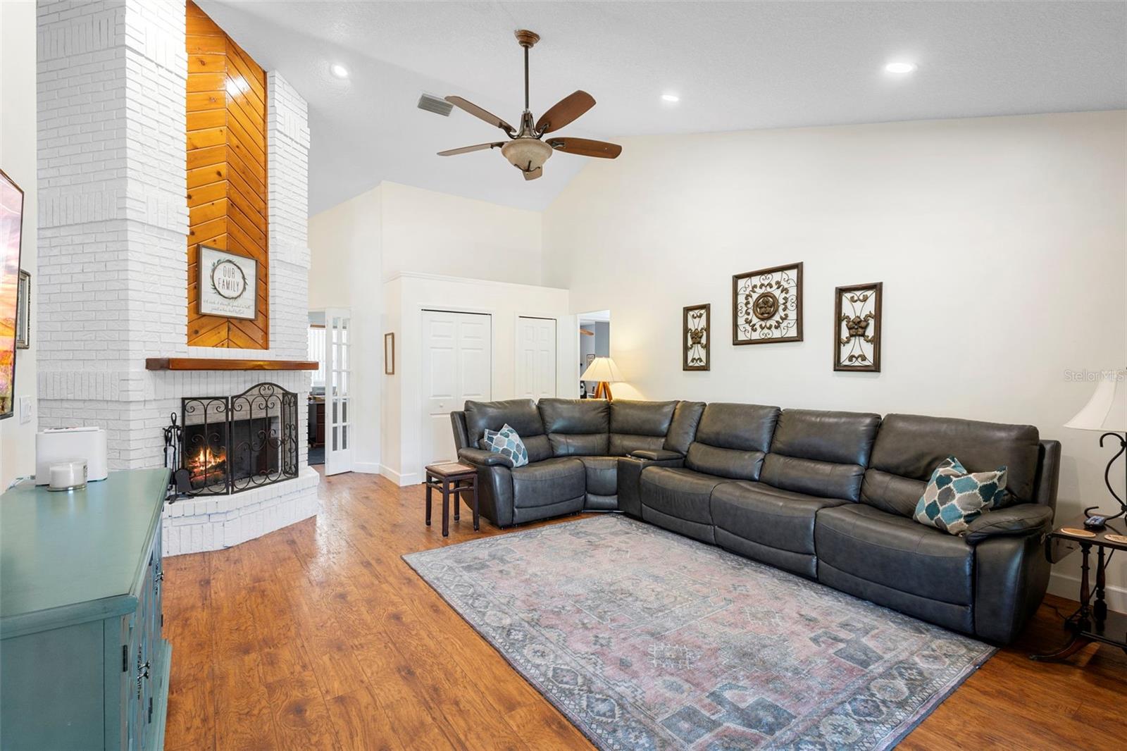 Image 32 of 54 For 445 Terrace Drive