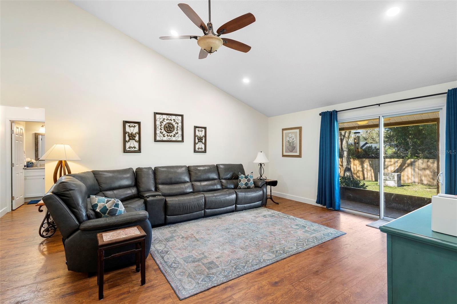 Image 33 of 54 For 445 Terrace Drive