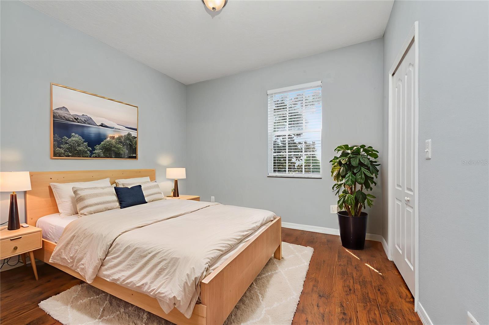 Image 21 of 31 For 9313 Jasmine Flower Lane 185