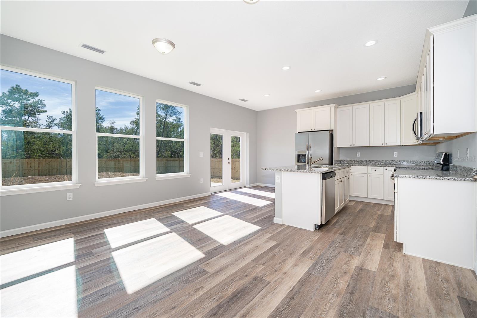 Image 13 of 25 For 765 6th Avenue