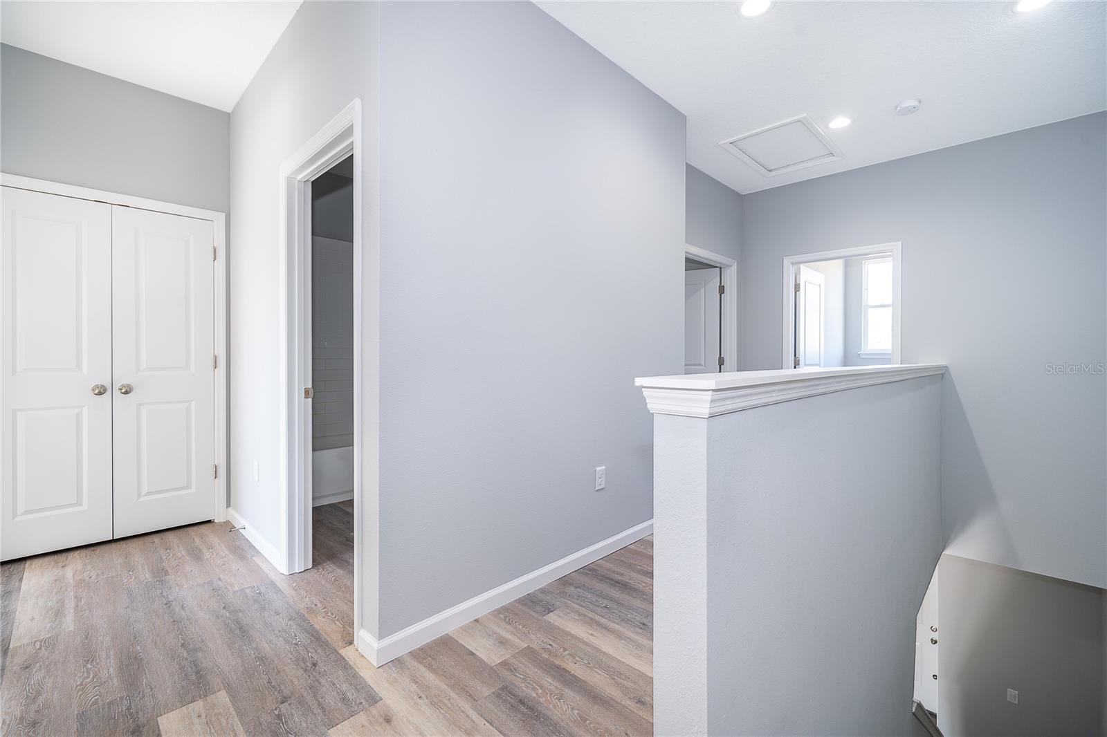 Image 17 of 25 For 765 6th Avenue