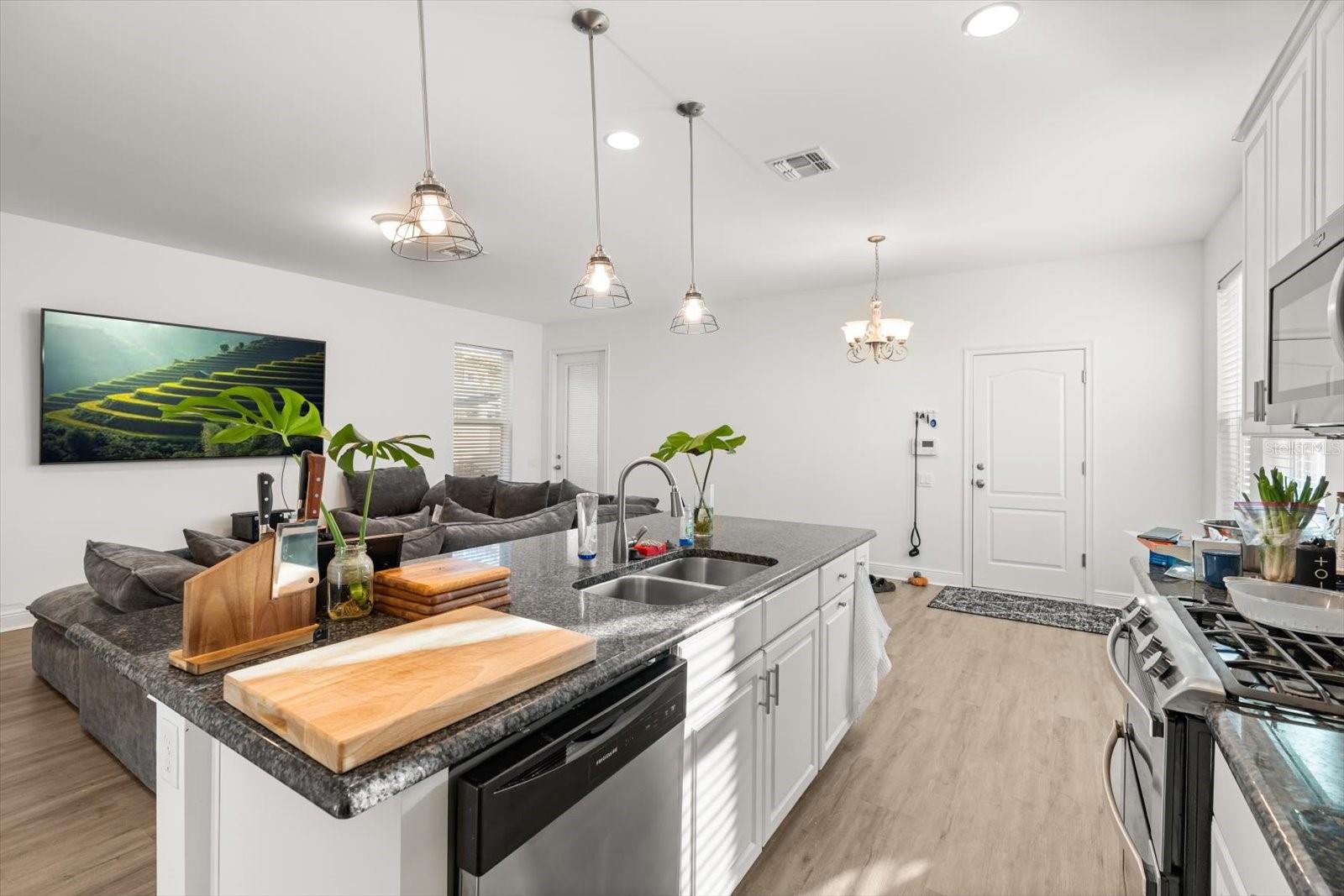 Image 12 of 30 For 8906 Doddington Way