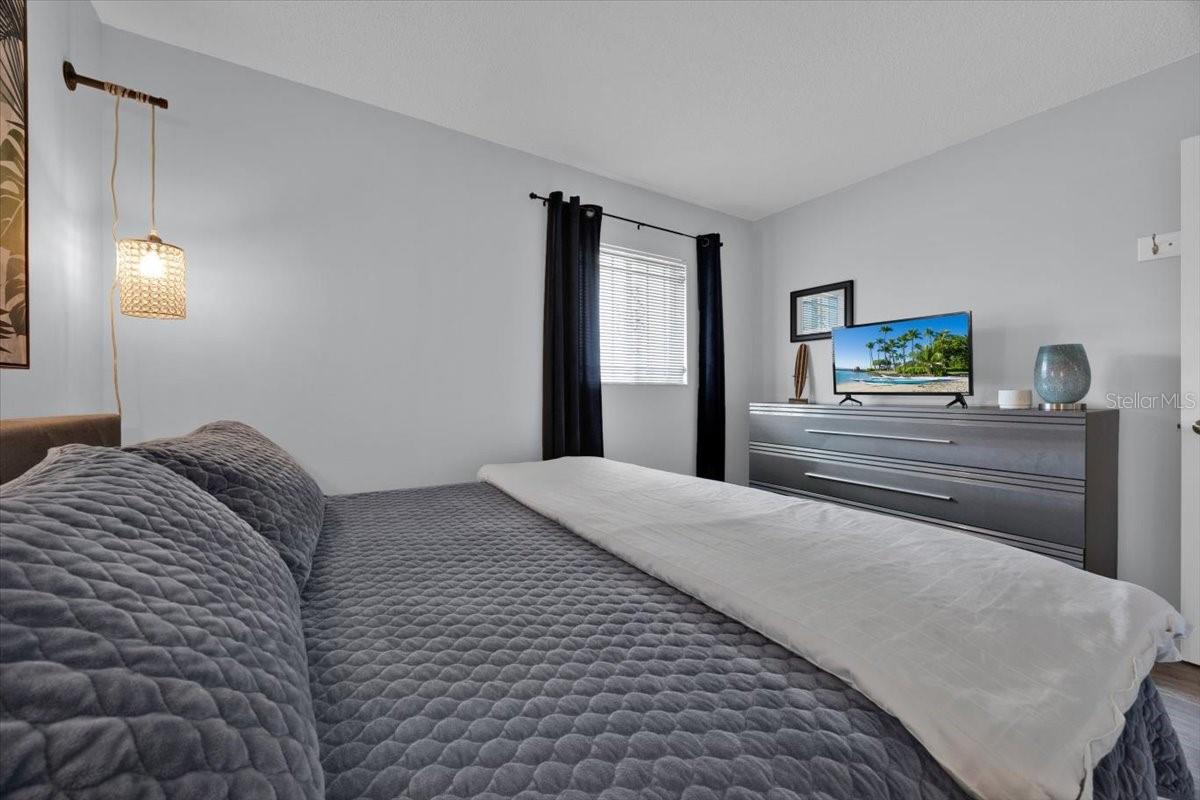 Image 16 of 30 For 4109 Fairview Vista Point 219