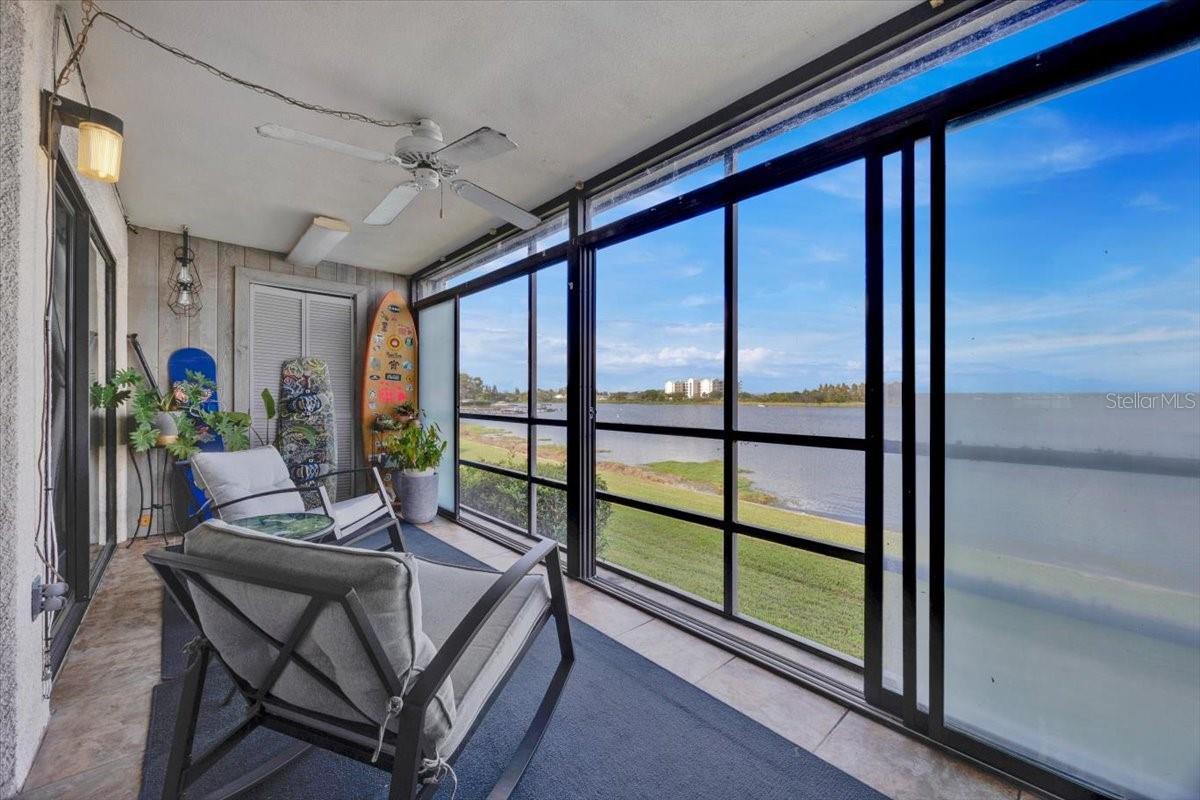 Image 18 of 30 For 4109 Fairview Vista Point 219