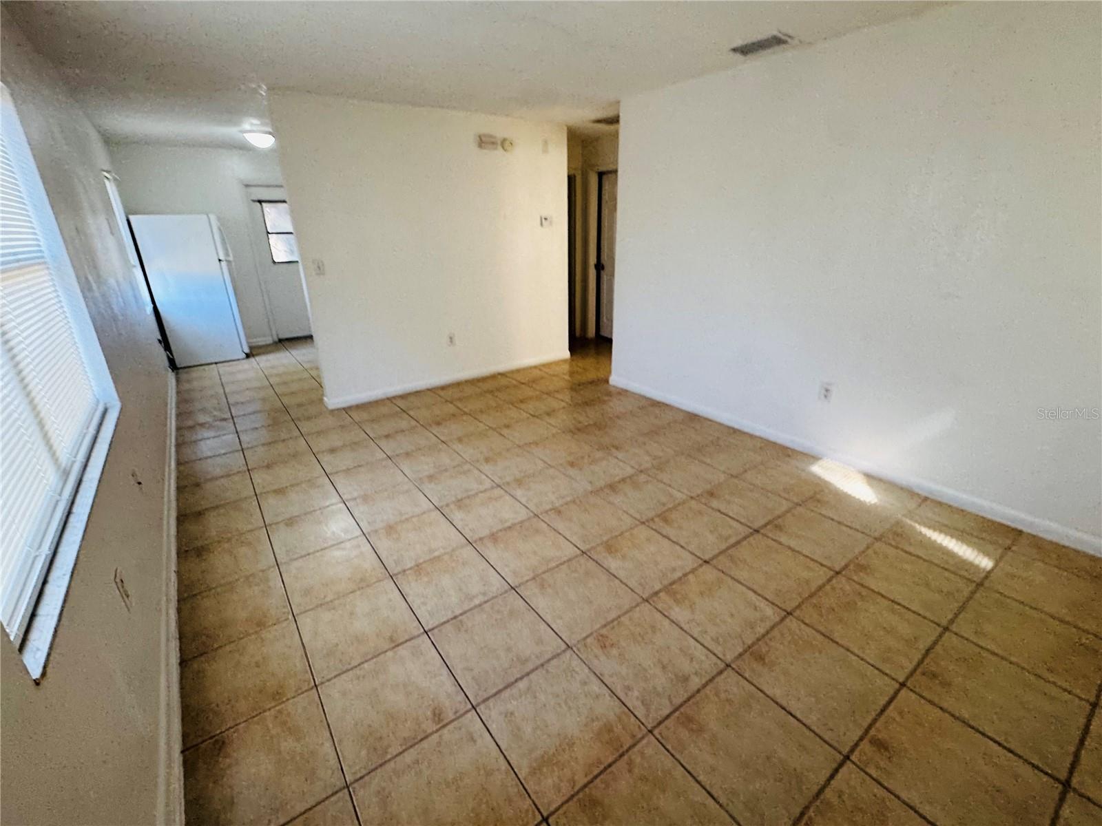 Image 12 of 18 For 512 Oshea Court