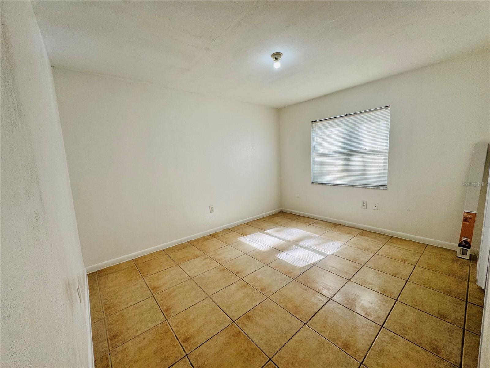 Image 13 of 18 For 512 Oshea Court