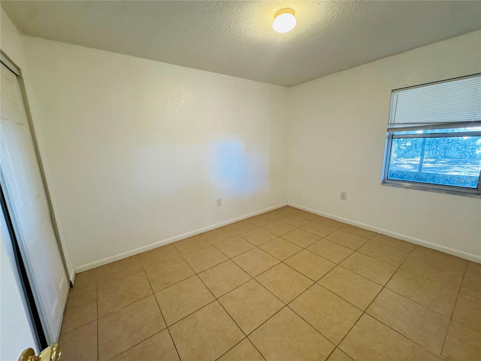 Image 14 of 18 For 512 Oshea Court